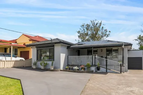 Property photo of 18 Jindalee Avenue Kanahooka NSW 2530