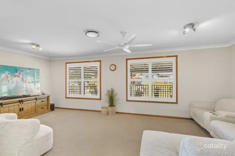 Property photo of 18 Jindalee Avenue Kanahooka NSW 2530