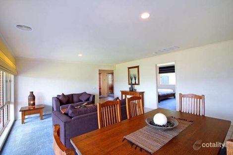 Property photo of 3 Hayley Avenue Somerville VIC 3912