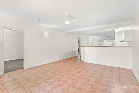 Property photo of 3/24 Island Drive Cannonvale QLD 4802