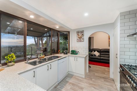 Property photo of 22 Emerald Place Mount Richon WA 6112