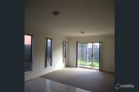 Property photo of 17 Chatham Avenue Tarneit VIC 3029