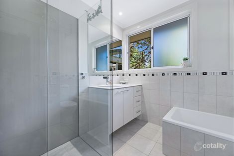 Property photo of 9 Corowa Court Mount Waverley VIC 3149