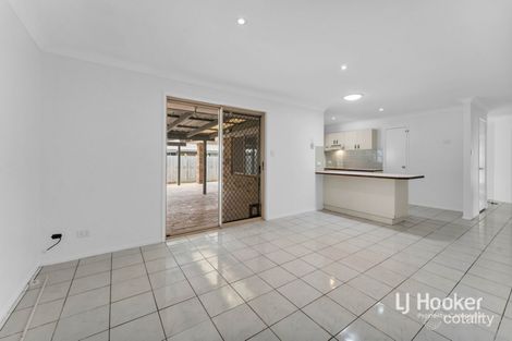 Property photo of 13 Olivia Court Regents Park QLD 4118
