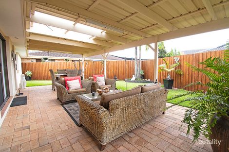 1/11 Eurimbula Ct, Paradise Point, QLD 4216