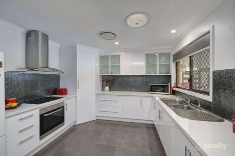 Property photo of 4 Casuarina Court Avoca QLD 4670