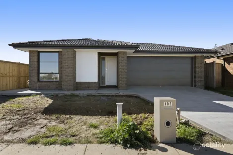 102 Elegante Rd, Winter Valley, VIC 3358