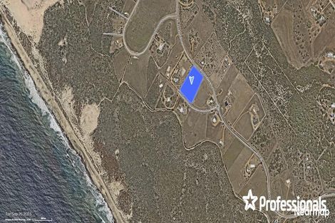 Property photo of 4 Abrolhos Close Greenough WA 6532