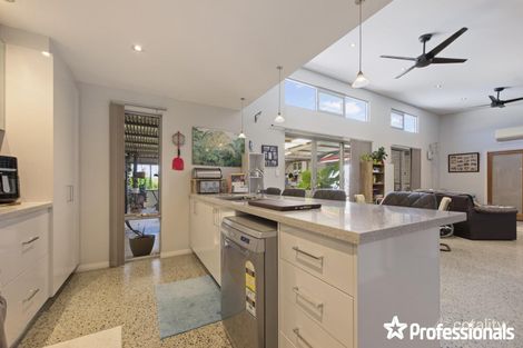 Property photo of 4 Abrolhos Close Greenough WA 6532
