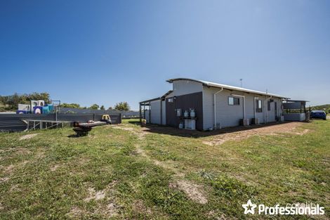 Property photo of 4 Abrolhos Close Greenough WA 6532