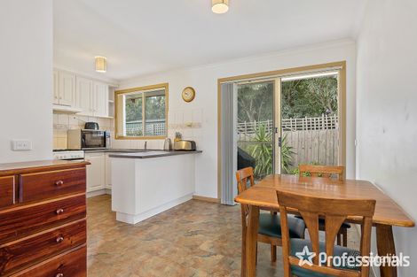 Property photo of 3/9 Hyde Park Walk Mooroolbark VIC 3138