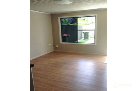 Property photo of 2/93 Harris Street Emerald QLD 4720