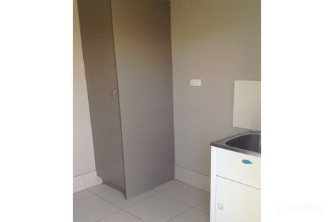 Property photo of 2/93 Harris Street Emerald QLD 4720