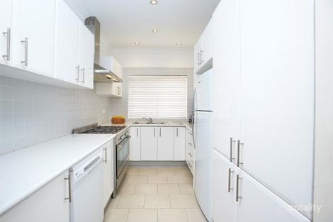 Property photo of 32 School Parade Westmead NSW 2145