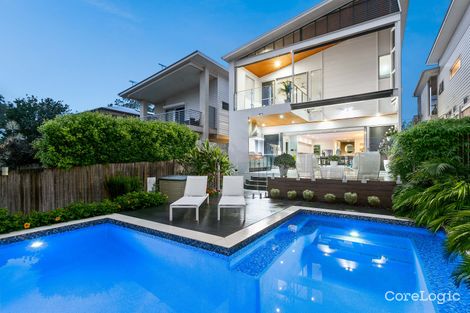 Property photo of 7 Sydney Street Labrador QLD 4215