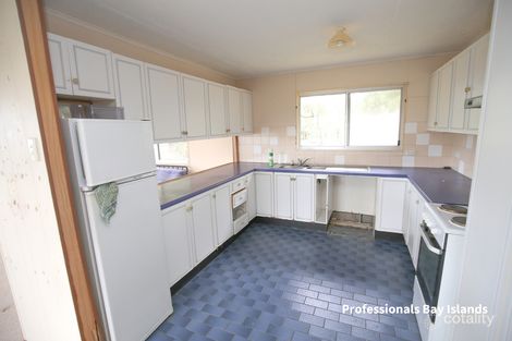 Property photo of 33 Koonwarra Parade Macleay Island QLD 4184