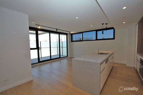 Property photo of 102/18 Railway Crescent Hampton VIC 3188