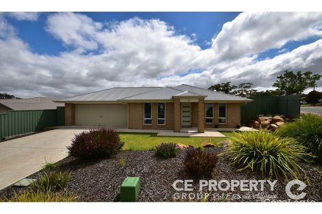 Property photo of 2 Trestrail Circuit Williamstown SA 5351