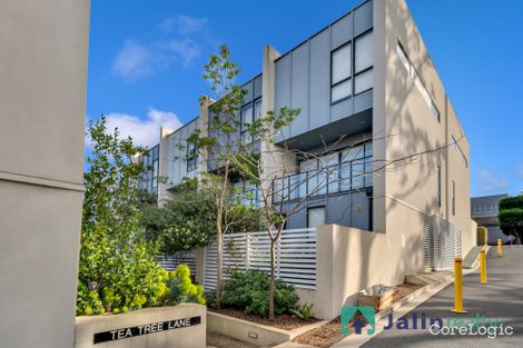 Property photo of 2 Tea Tree Lane Burwood VIC 3125