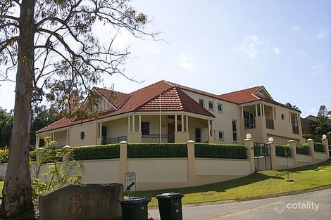 38 Eighth Ave, St Lucia, QLD 4067