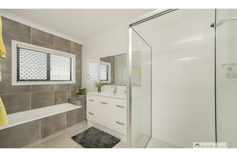 Property photo of 8 Stringybark Avenue Norman Gardens QLD 4701