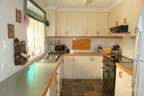 Property photo of 77 Cammillo Road Camillo WA 6111