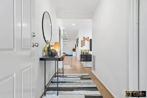 Property photo of 28 Clifton Circuit Tarneit VIC 3029