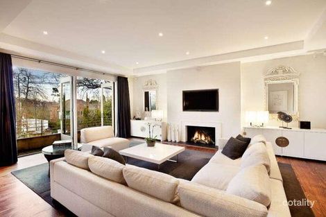 Property photo of 24 Somers Avenue Malvern VIC 3144