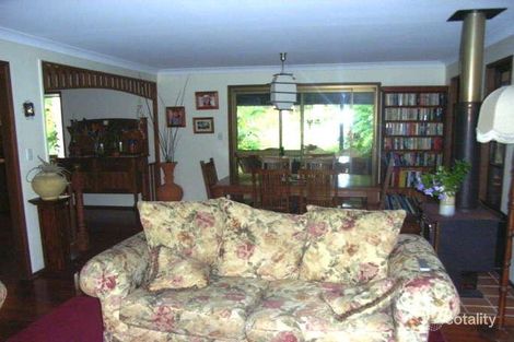 Property photo of 8 Aringa Way Tallebudgera QLD 4228