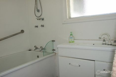 Property photo of 9 Western Avenue Newborough VIC 3825