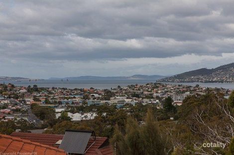 Property photo of 3 Coolac Court Lindisfarne TAS 7015