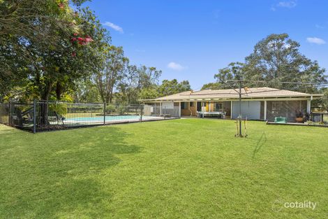 Property photo of 17 Bellay Road Beachmere QLD 4510