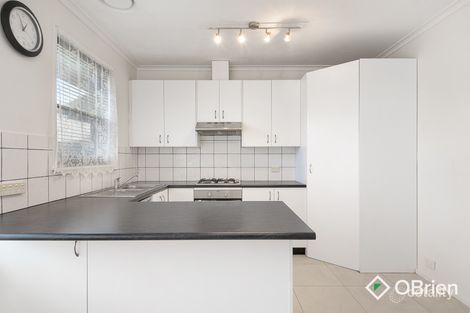 Property photo of 33 Armata Crescent Frankston North VIC 3200