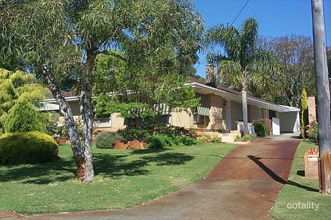 18 Bussell Rd, Wembley Downs, WA 6019