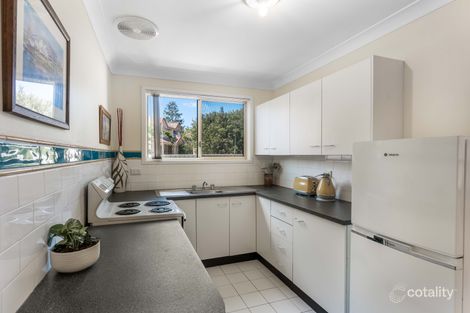 Property photo of 1/4 Justine Parade Rutherford NSW 2320