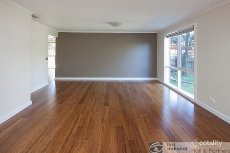 Property photo of 23 Maryrose Crescent Endeavour Hills VIC 3802