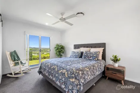 Property photo of 10 Warner Crescent Yandina QLD 4561