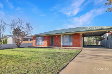 213 Henry St, Deniliquin, NSW 2710