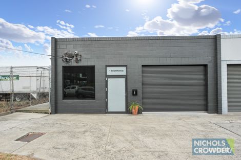 1 Donald Ave, Frankston, VIC 3199