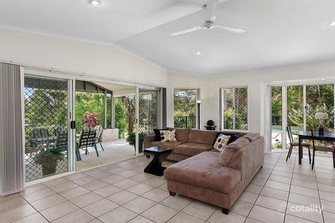 Property photo of 36 Clarence Drive Helensvale QLD 4212