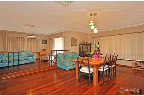 Property photo of 8 Meredith Way Dianella WA 6059