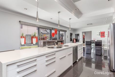 Property photo of 4 Avalon Rise Carine WA 6020