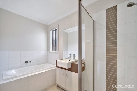 Property photo of 34 Mermaid Crescent Wyndham Vale VIC 3024