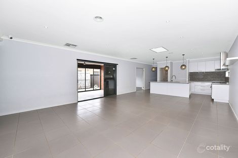 Property photo of 10 Elegante Road Point Cook VIC 3030