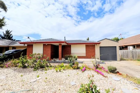 4 Lancelot Ct, Kings Park, VIC 3021