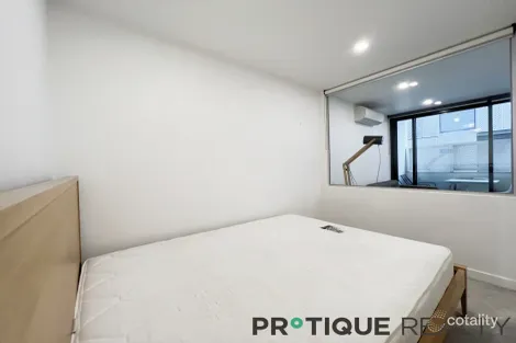 Property photo of 207/135-137 Roden Street West Melbourne VIC 3003