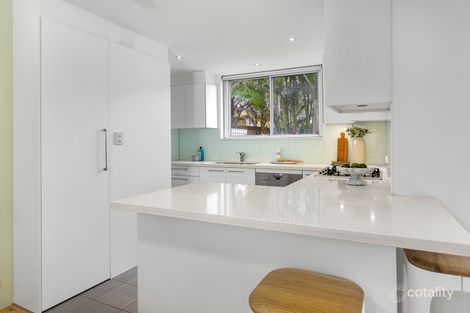 Property photo of 10/52 Carrington Parade Curl Curl NSW 2096