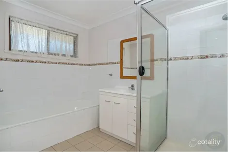 Property photo of 64 Yangoora Crescent Ashmore QLD 4214