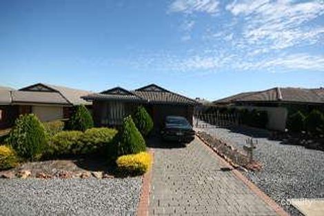 18 Shillabeer Cres, Woodcroft, SA 5162