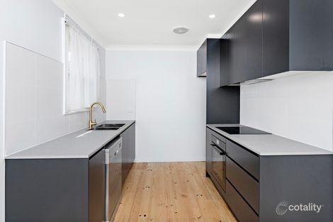 Property photo of 33 Illabunda Crescent Koonawarra NSW 2530